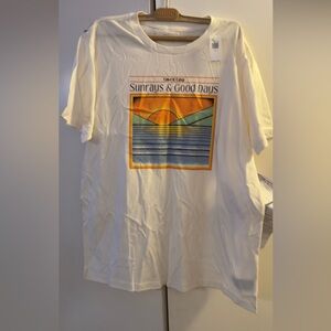 Old Navy White Graphic T-Shirt - Sunrays & Good Days
